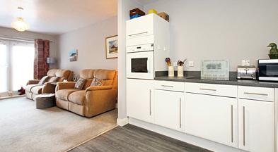 Lounge And Kitchen 2