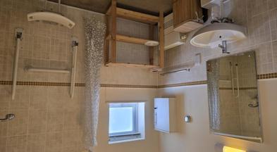 Walk-in wet room