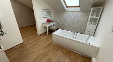 Pamper Bathroom 2