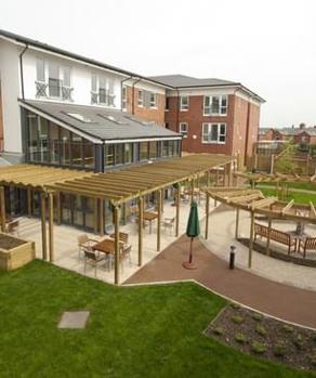 Willowmere Cheshire Care Home Middlewich 057 563 X 366