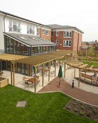 Willowmere Cheshire Care Home Middlewich 057 563 X 366