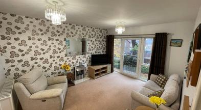 28 Oakmere Living Room